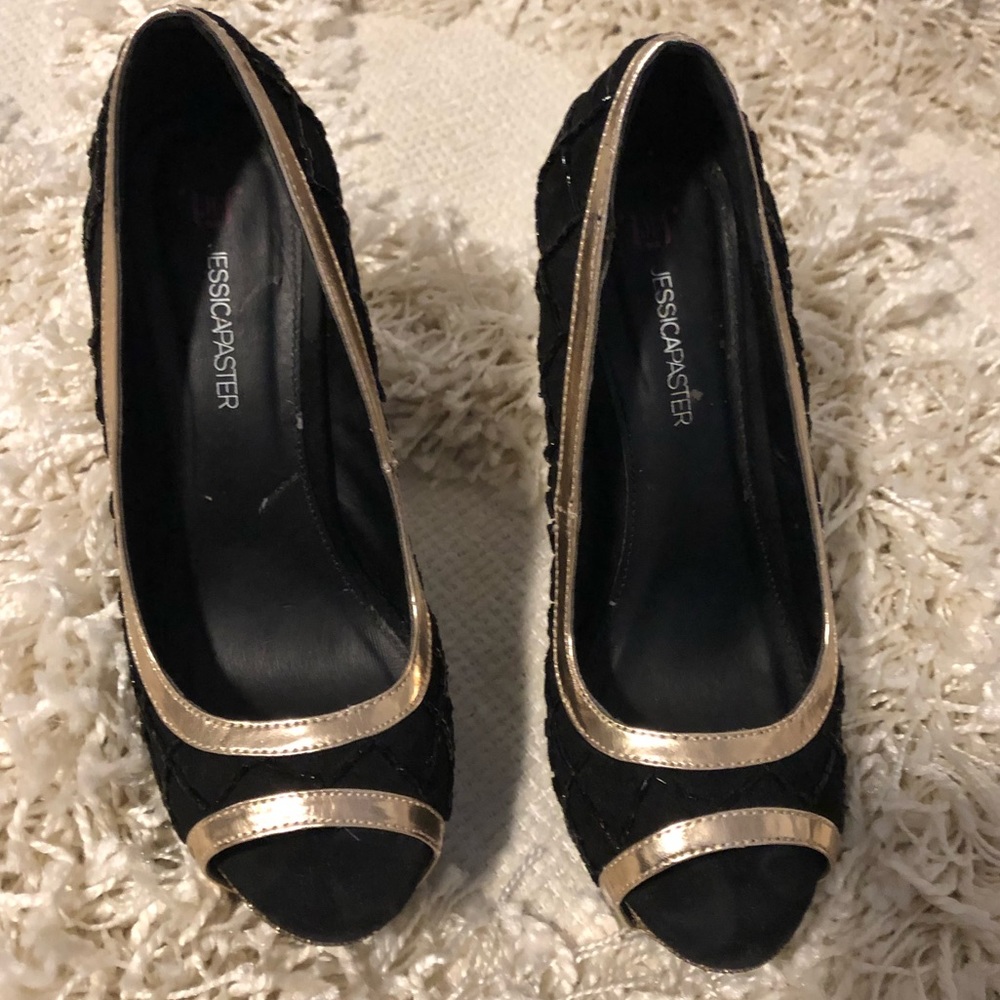 Jessica Paster sz 6.5 heels black and gold